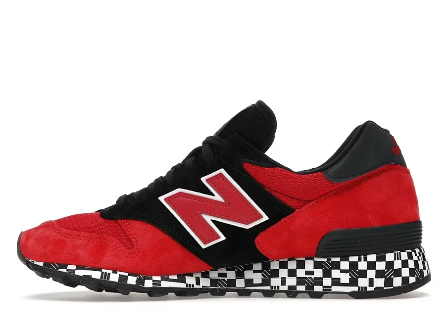 Фото № 3 с приближением к товару «‎New Balance 1300»