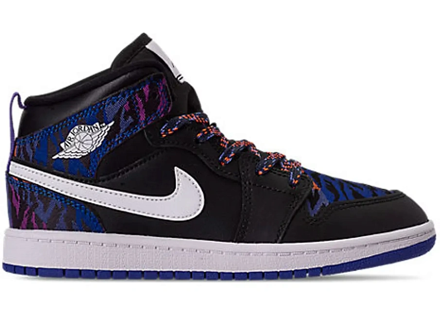 Фото № 1 с приближением к товару «‎Jordan 1 Mid»