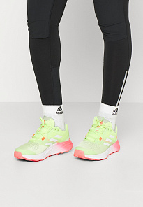 Фото № 3 с приближением к товару «‎Adidas Terrex Two »