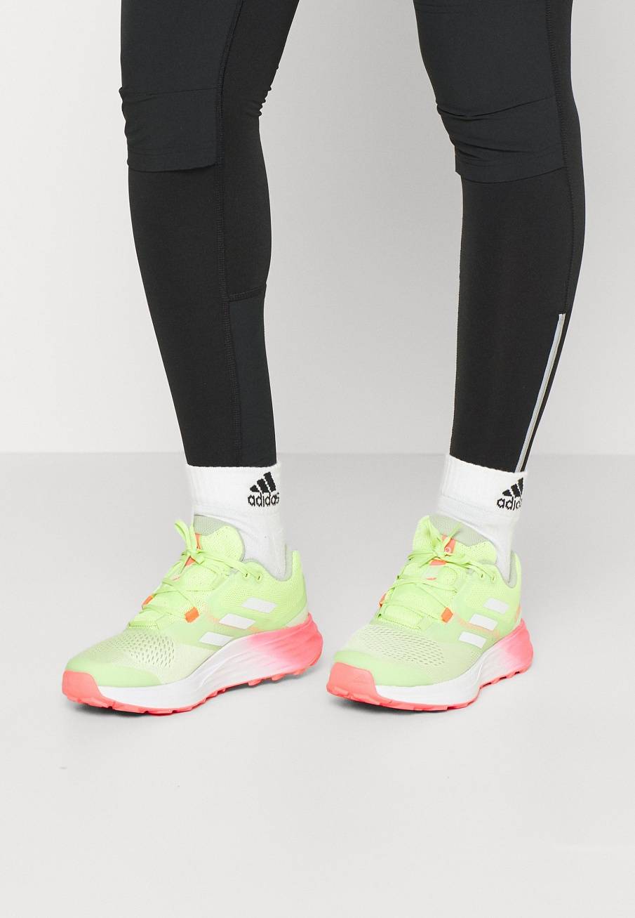 Фото № 3 с приближением к товару «‎Adidas Terrex Two »