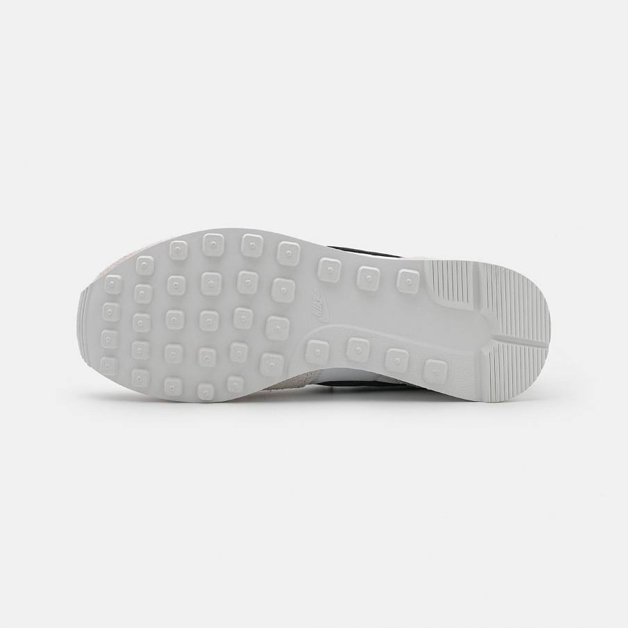 Фото № 5 с приближением к товару «‎Nike Internationalist Damenschuh »