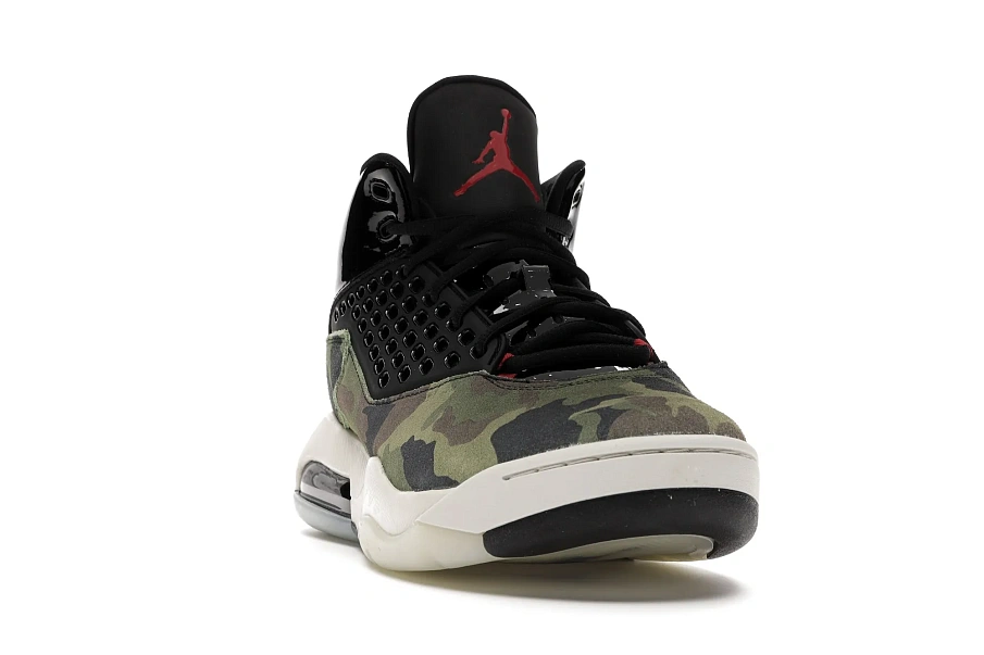 Фото № 3 с приближением к товару «‎Jordan Maxin 200 Camo»
