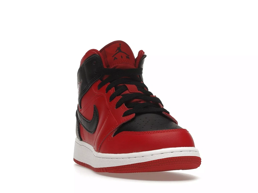 Фото № 2 с приближением к товару «‎Jordan 1 Mid Reverse Bred (2021) »