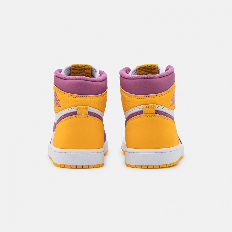 Фото № 3 с приближением к товару «‎Jordan Air 1 Retro »