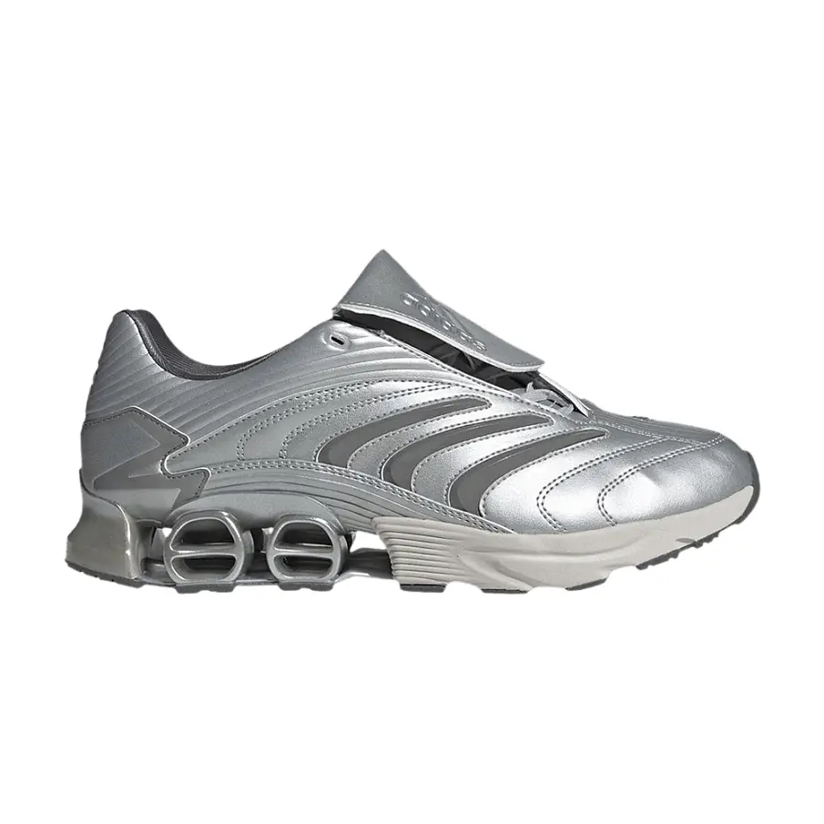 Фото № 1 с приближением к товару «‎adidas Predator Megaride Silver Metallic (JS1555)»