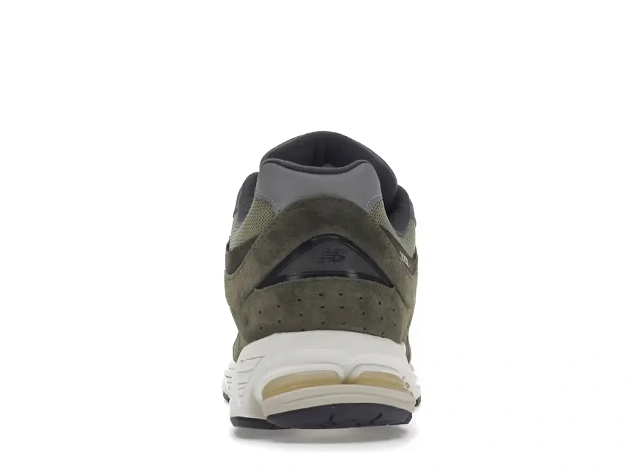 Фото № 4 с приближением к товару «‎New Balance 2002R»