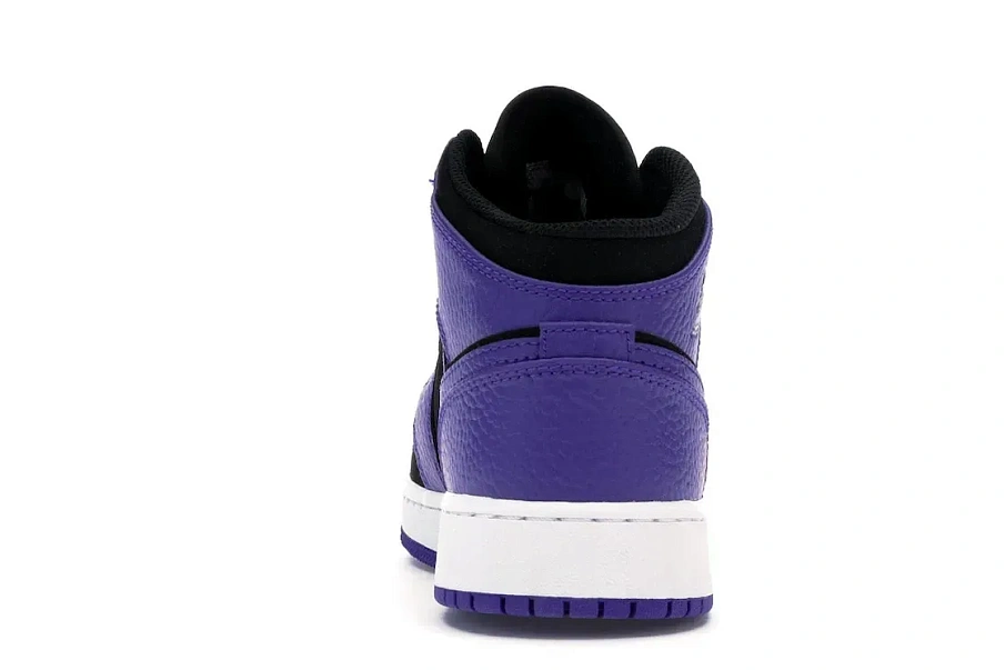 Фото № 4 с приближением к товару «‎Jordan 1 Mid Black Dark Concord »