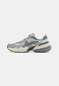 Фото № 1 с приближением к товару «‎V2K RUN»