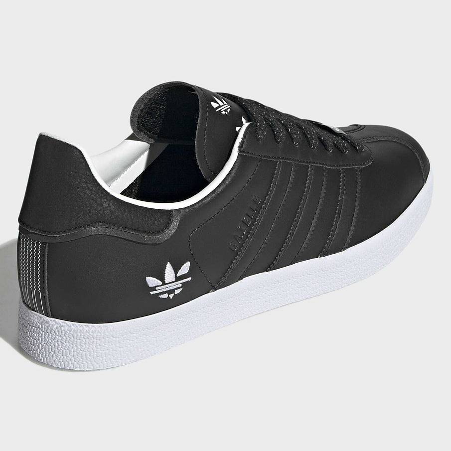 Фото № 2 с приближением к товару «‎Кроссовки Adidas SPAD112O0KK-Q11»