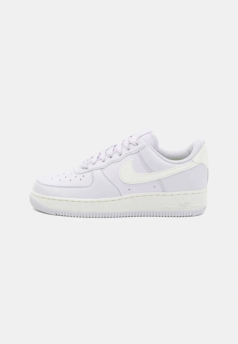 Фото № 1 с приближением к товару «‎AIR FORCE 1 07 NEXT NATURE»