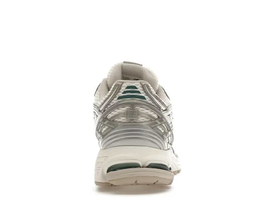 Фото № 4 с приближением к товару «‎New Balance 1906R»