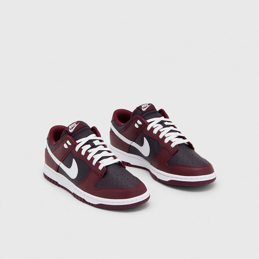 Фото № 1 с приближением к товару «‎Nike Dunk Retro »