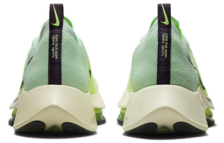 Фото № 4 с приближением к товару «‎ Nike Air Zoom Tempo Next Running shoes»