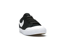 Фото № 2 с приближением к товару «‎Nike SB Zoom Blazer Low XT Black White»