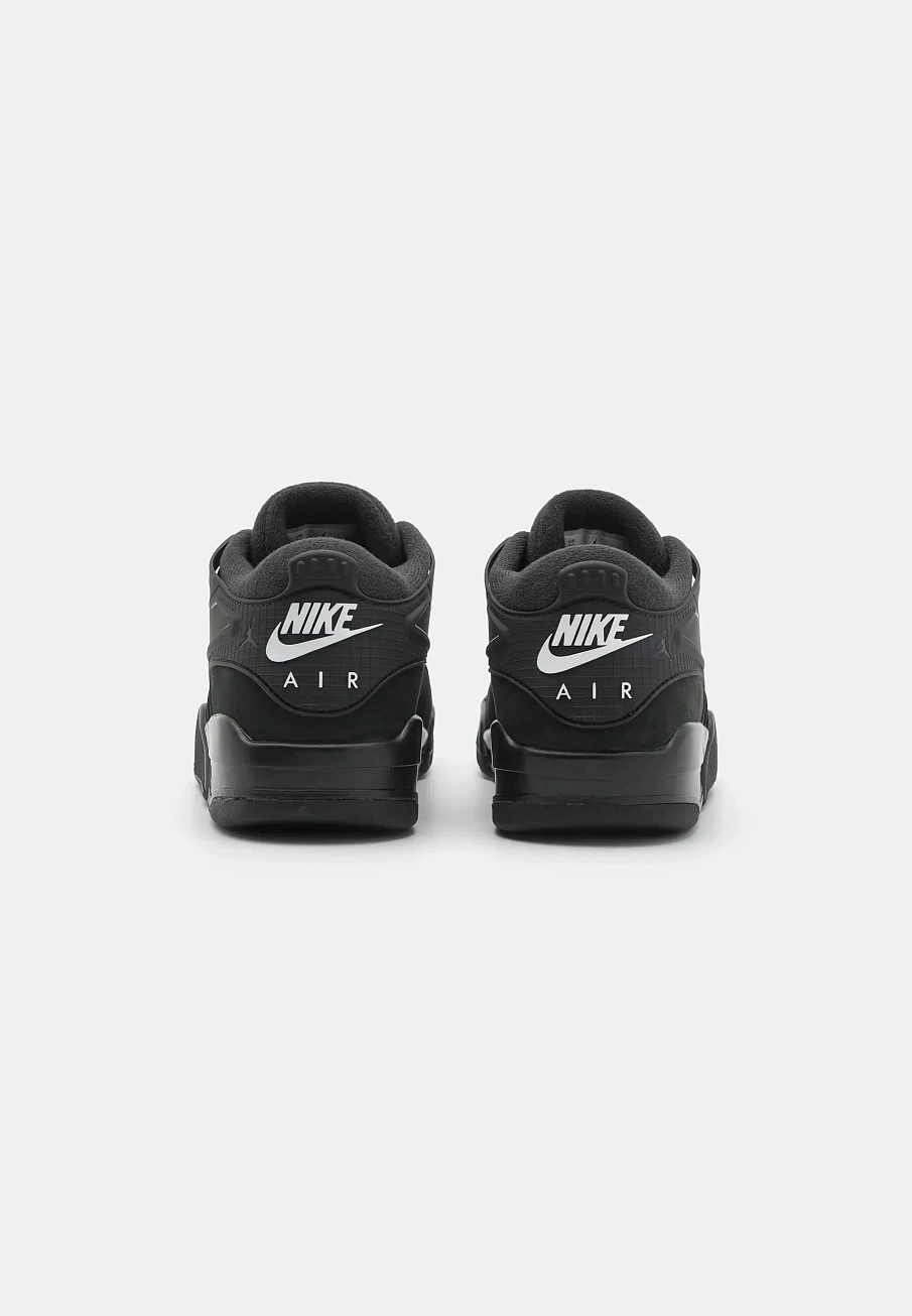 Фото № 3 с приближением к товару «‎AIR JORDAN 4 RM»