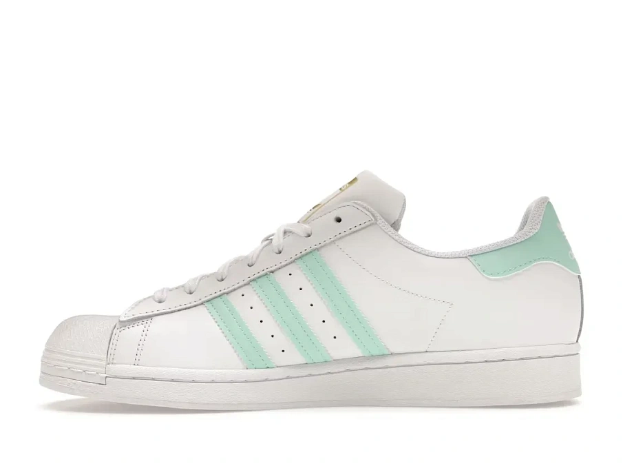 Фото № 3 с приближением к товару «‎adidas Superstar»