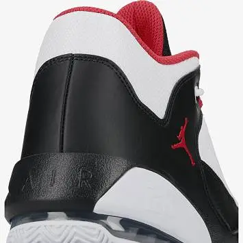 Nike Jordan Max Aura 3 - 5