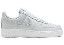 Фото № 1 с приближением к товару «‎Nike Air Force 1 Low 07 SE TRND Pearl Swoosh Pure Platinum»