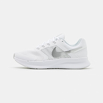Фото № 1 с приближением к товару «‎Nike Swift 3»