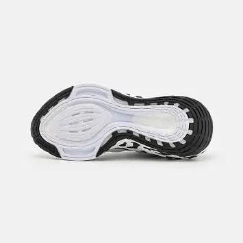 Adidas Ultraboost Graphic - 5
