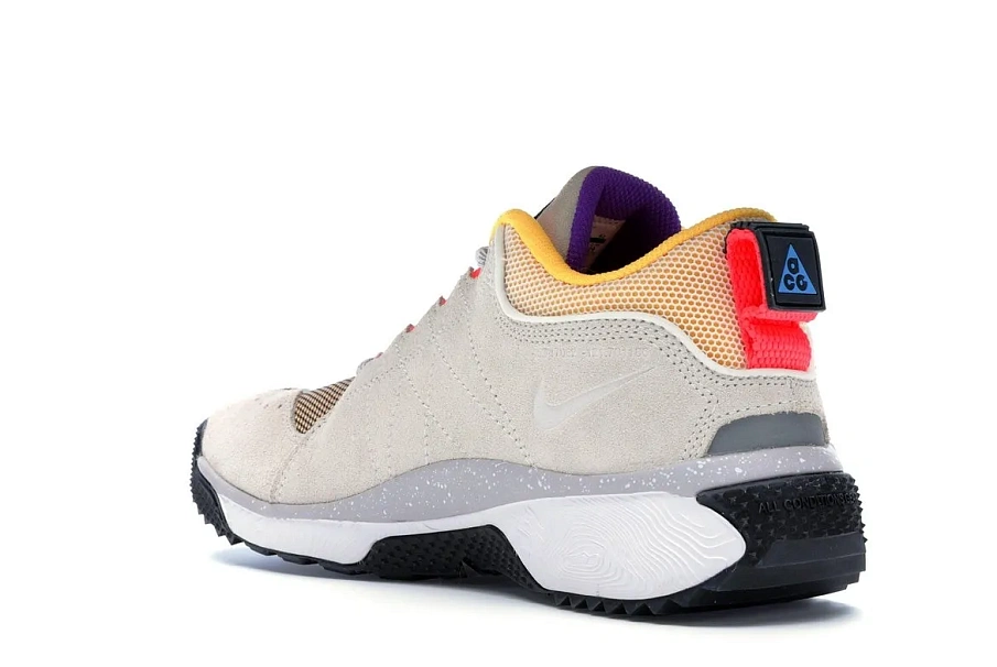 Фото № 5 с приближением к товару «‎Nike ACG Dog Mountain Summit White Black Laser Orange»