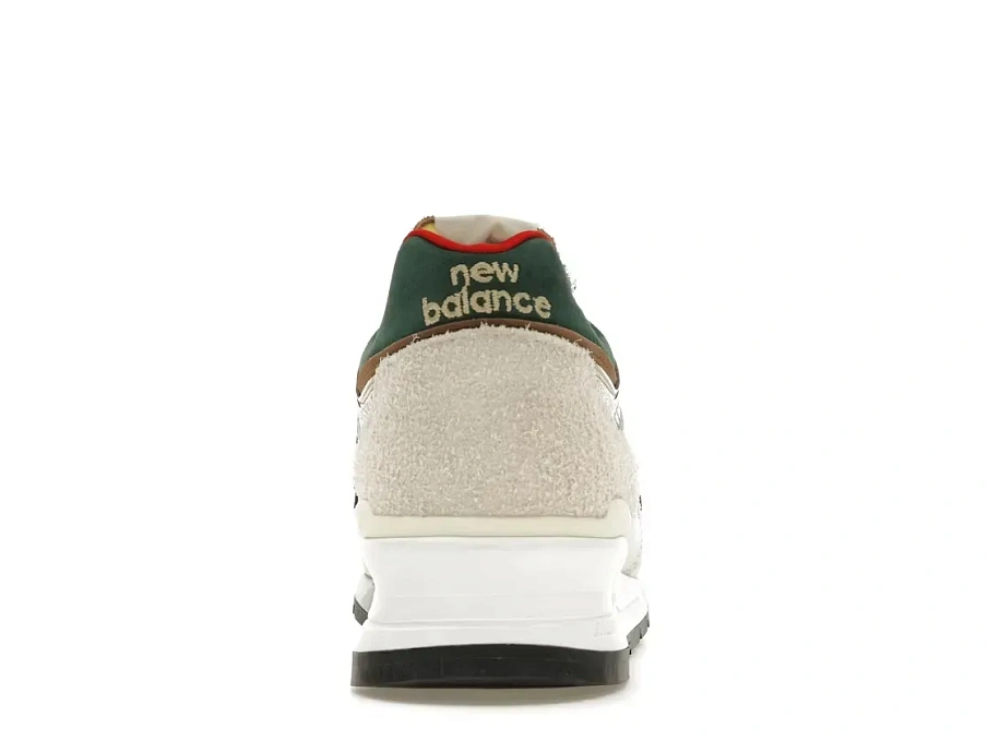 Фото № 4 с приближением к товару «‎New Balance 997»