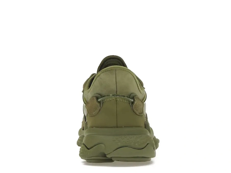 Фото № 4 с приближением к товару «‎adidas Ozweego»