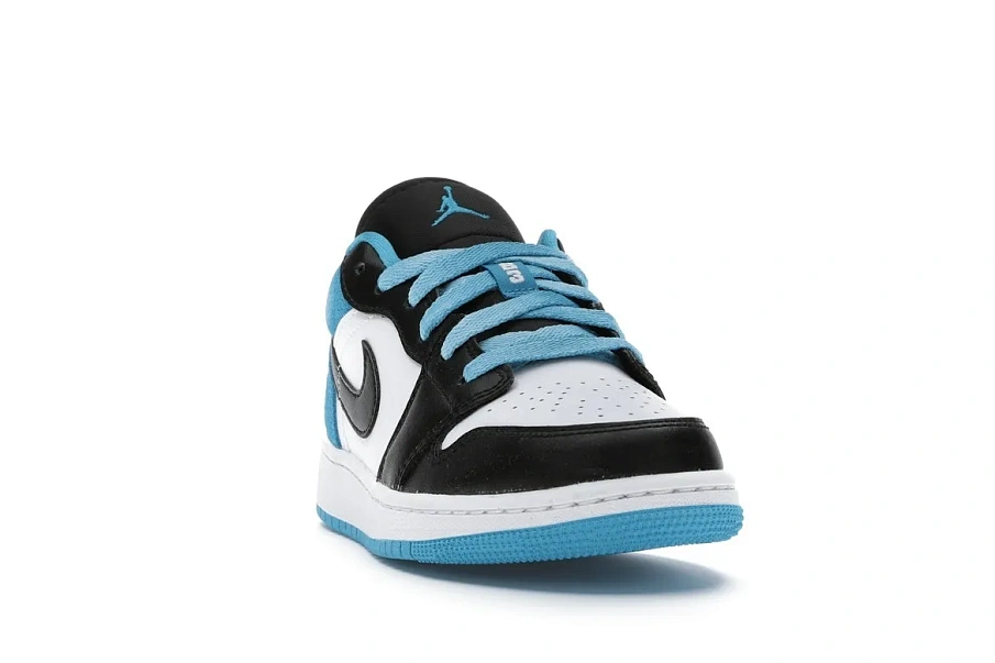 Фото № 4 с приближением к товару «‎Jordan 1 Low Laser Blue »