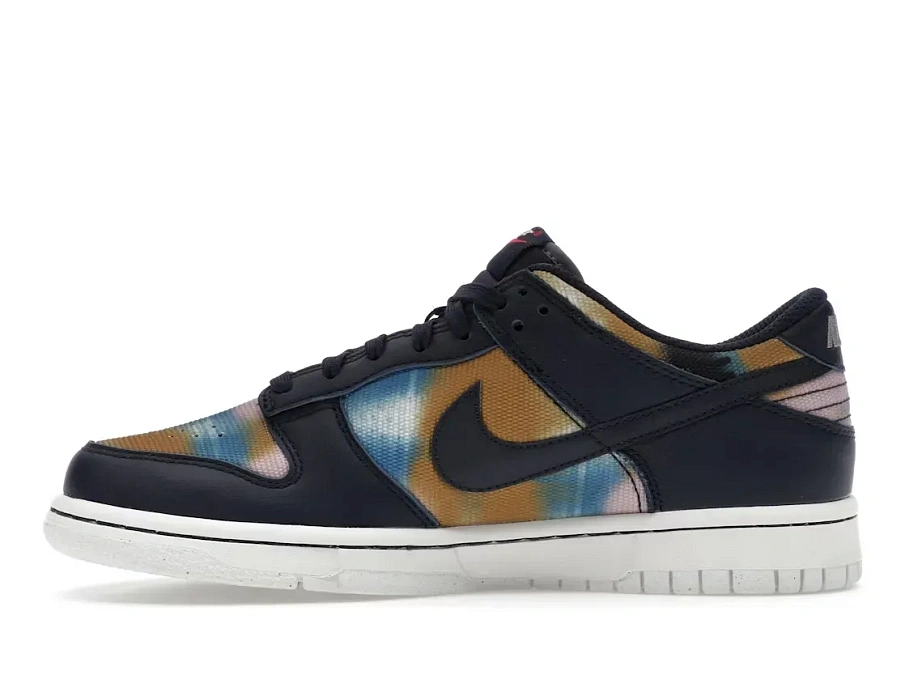 Фото № 3 с приближением к товару «‎Nike Dunk Low»