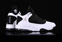 Фото № 3 с приближением к товару «‎Nike Air Jordan Max Aura 2 GS Oreo»