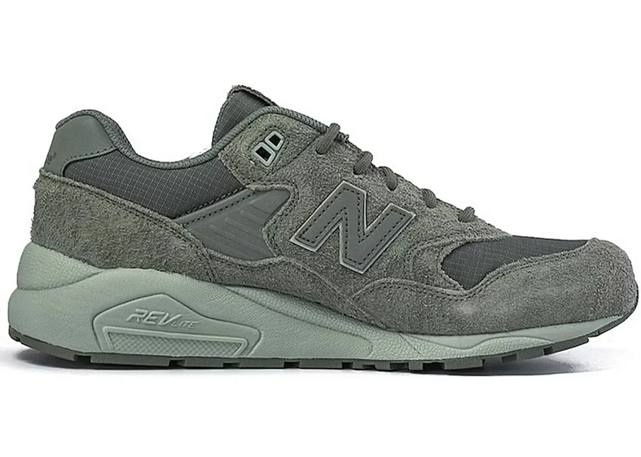 Фото № 1 с приближением к товару «‎New Balance MRT580»