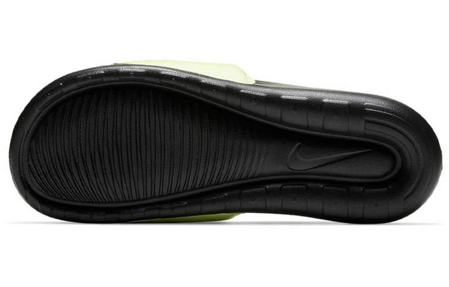Фото № 4 с приближением к товару «‎Nike Victori One Sandals BlackGreen»