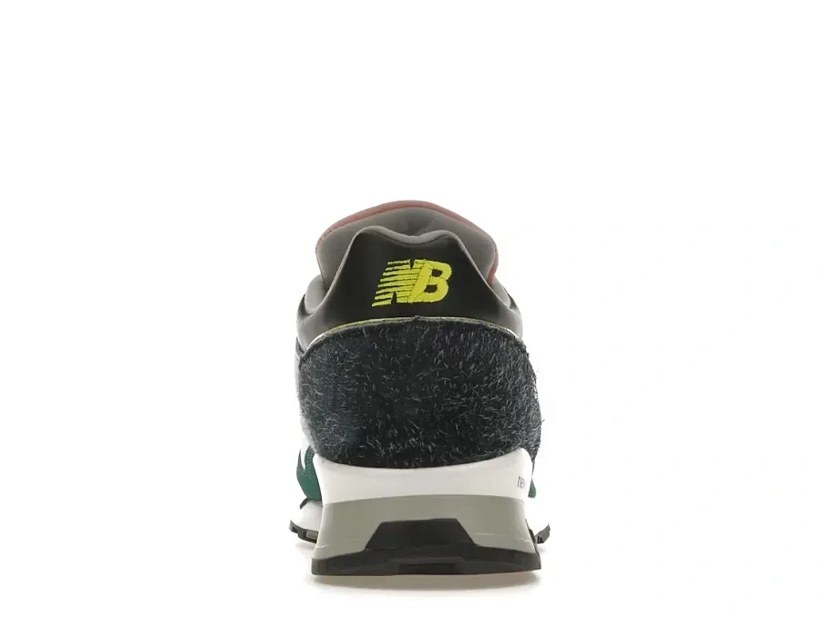 Фото № 4 с приближением к товару «‎New Balance 1500»