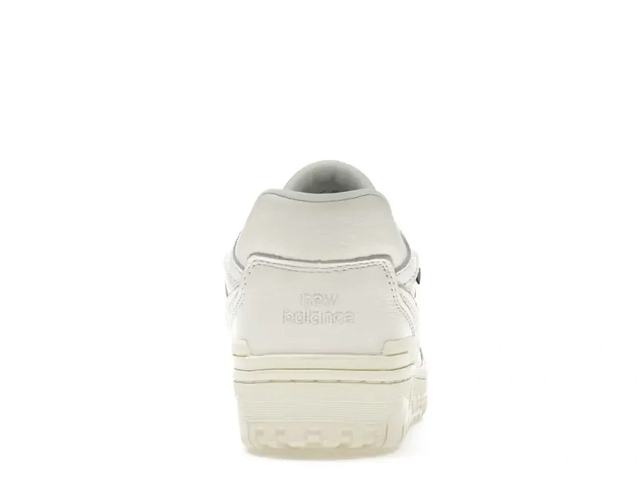 Фото № 4 с приближением к товару «‎New Balance 550»