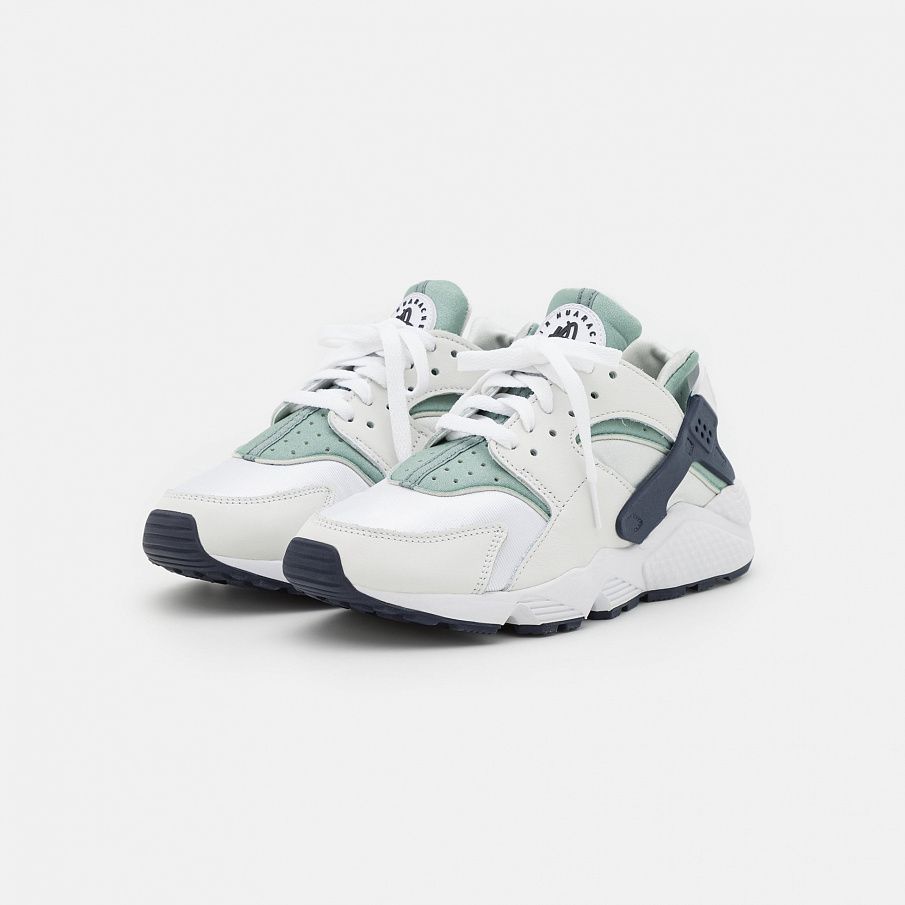Фото № 2 с приближением к товару «‎Nike Air Huarache »