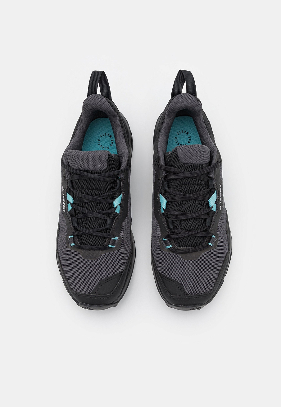 Фото № 4 с приближением к товару «‎Adidas»