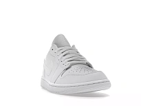 Фото № 2 с приближением к товару «‎Jordan 1 Low Triple White (2022)»