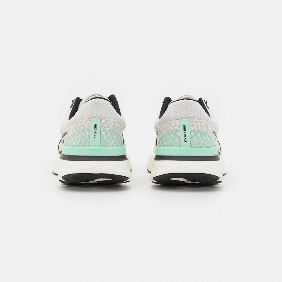 Фото № 3 с приближением к товару «‎Nike React Infinity 3»