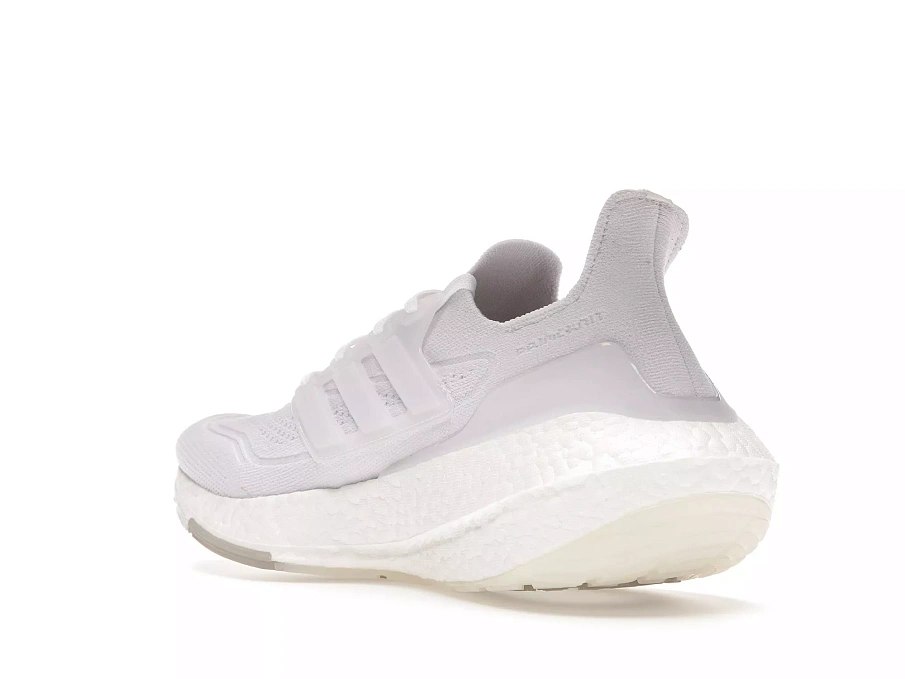 Фото № 2 с приближением к товару «‎adidas Ultra Boost 21 Triple White»