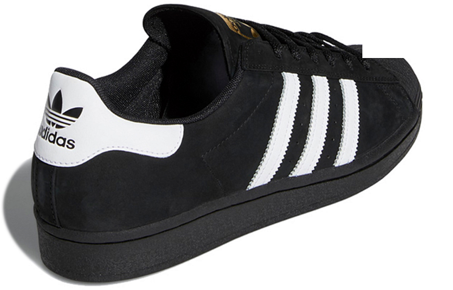 Фото № 4 с приближением к товару «‎adidas originals Superstar BlackWhite»