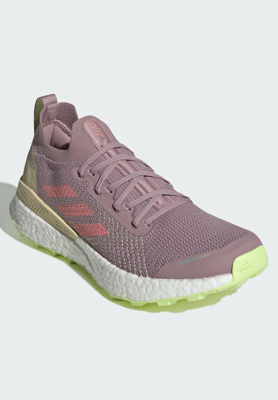 Фото № 2 с приближением к товару «‎Adidas Terrex»