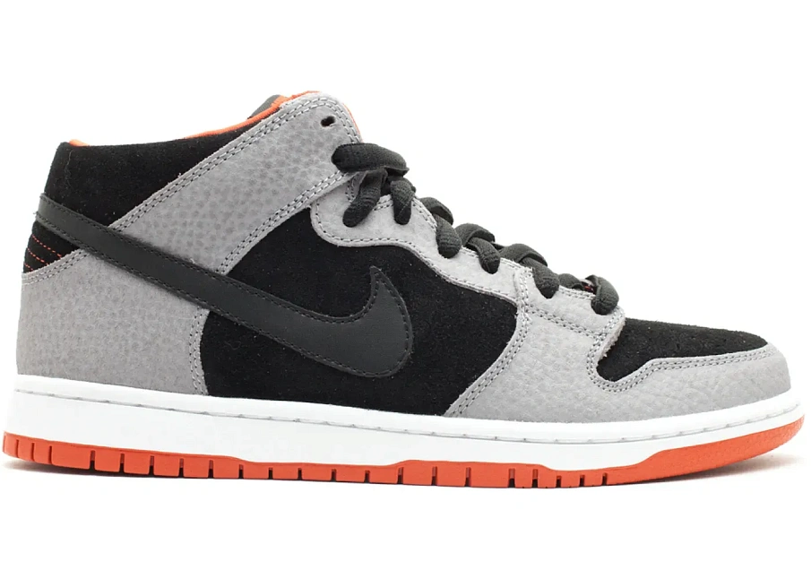 Фото № 1 с приближением к товару «‎Nike SB Dunk Mid Un-Supreme»