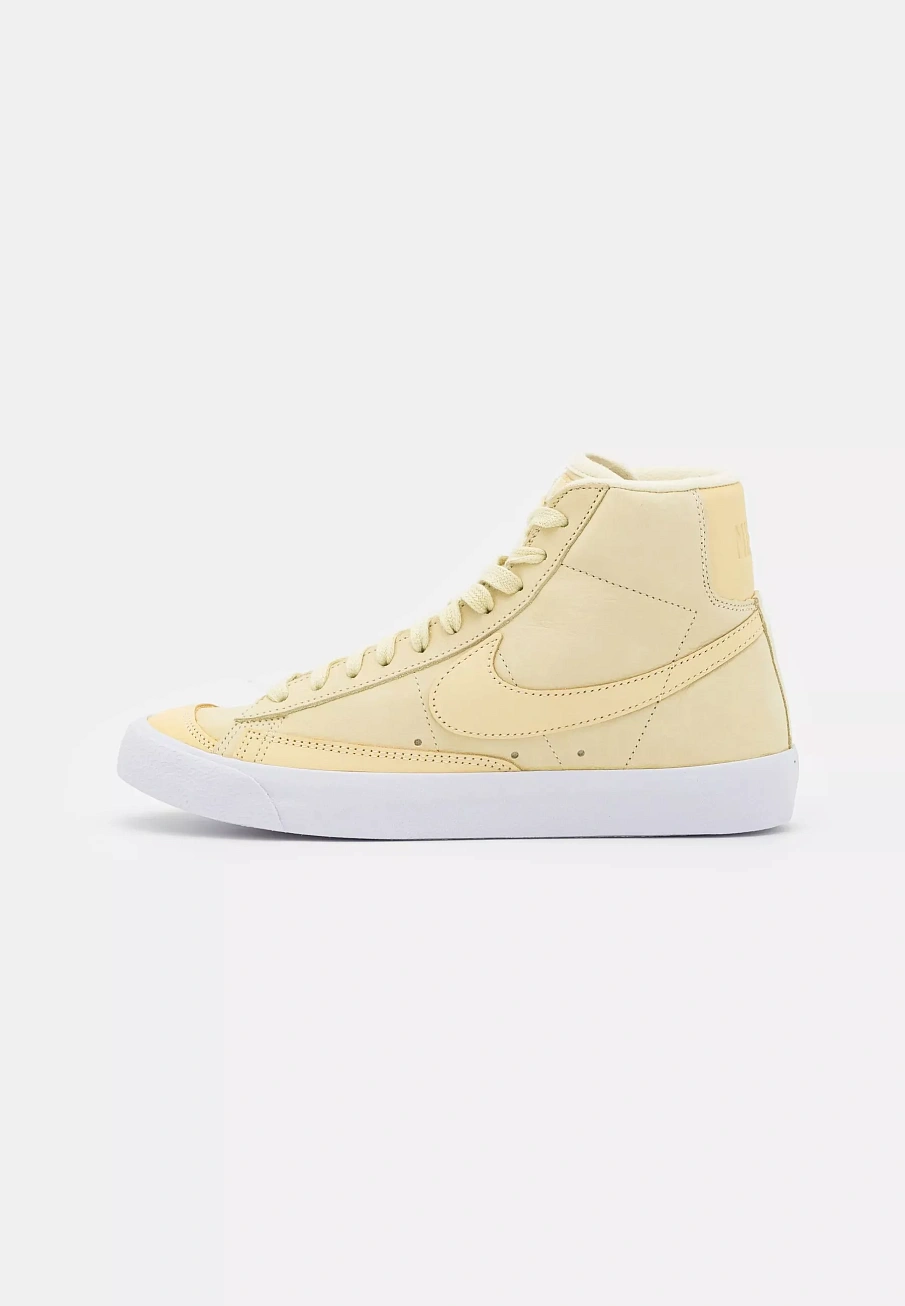 Фото № 1 с приближением к товару «‎W BLAZER MID PRM »