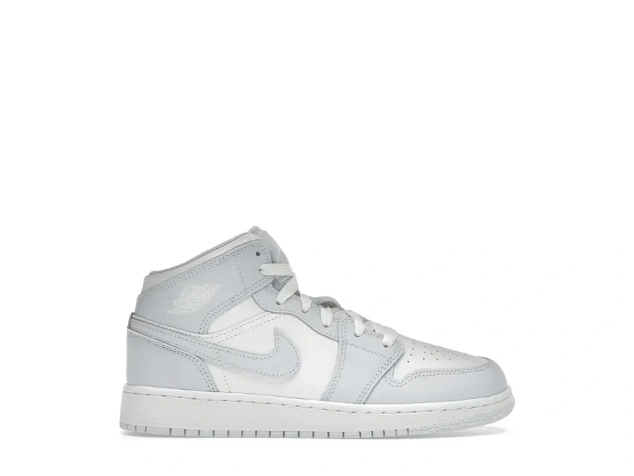 Фото № 1 с приближением к товару «‎Jordan 1 Mid»