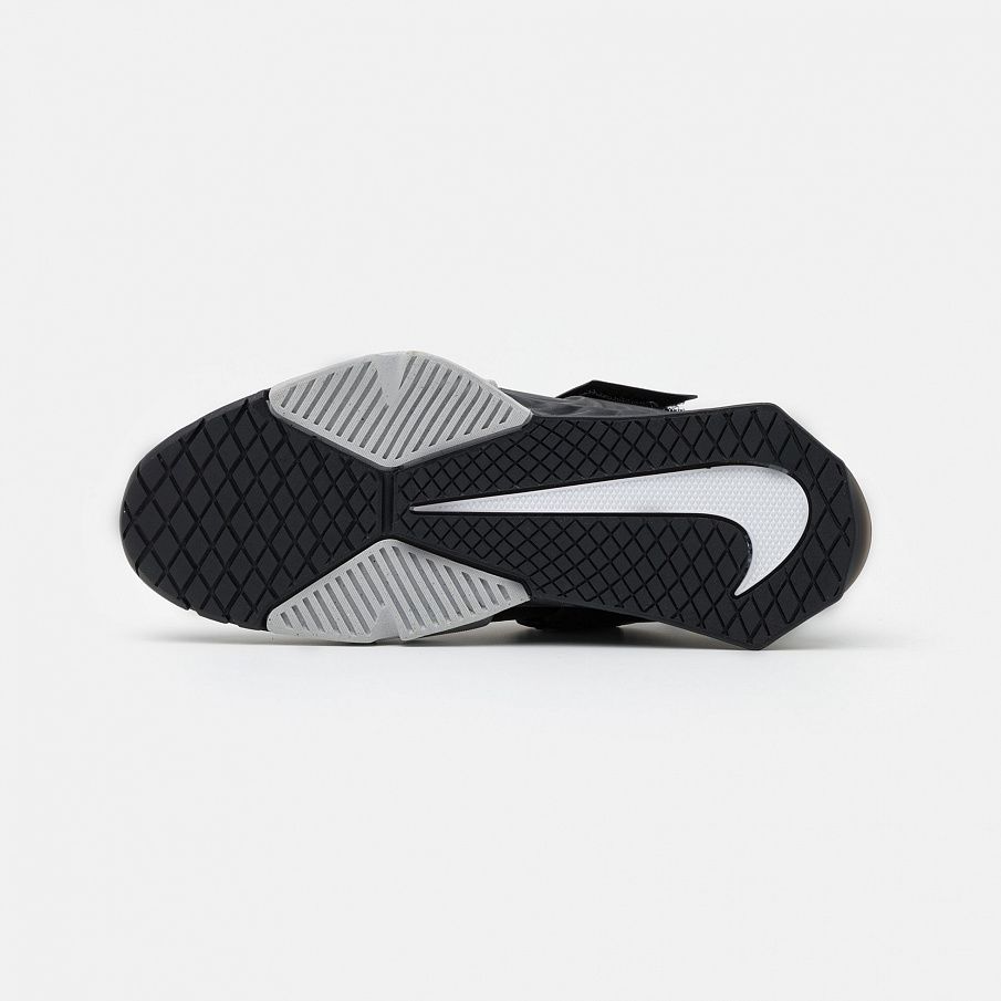 Фото № 5 с приближением к товару «‎Nike Savaleos»