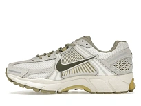 Фото № 3 с приближением к товару «‎Nike Zoom Vomero 5 SP Light Bone Neutral Olive»