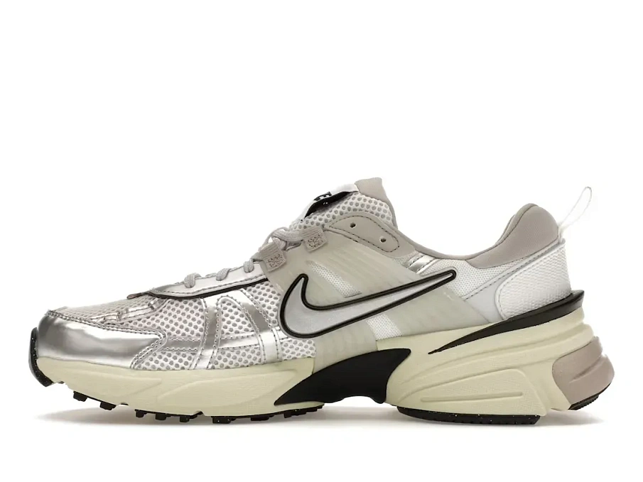 Фото № 3 с приближением к товару «‎Nike V2K Run»