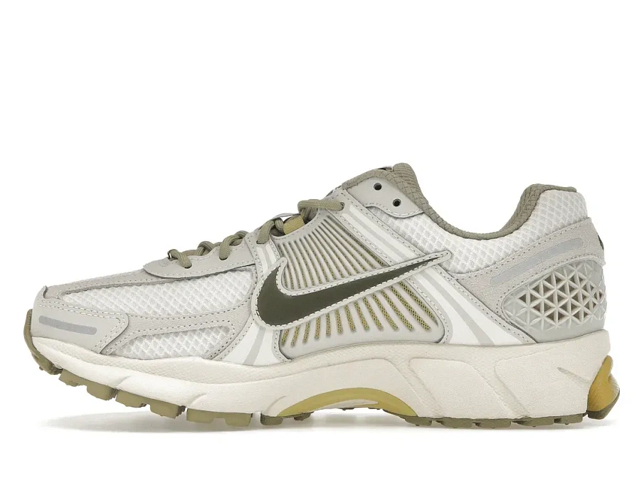 Фото № 3 с приближением к товару «‎Nike Zoom Vomero 5 SP Light Bone Neutral Olive»