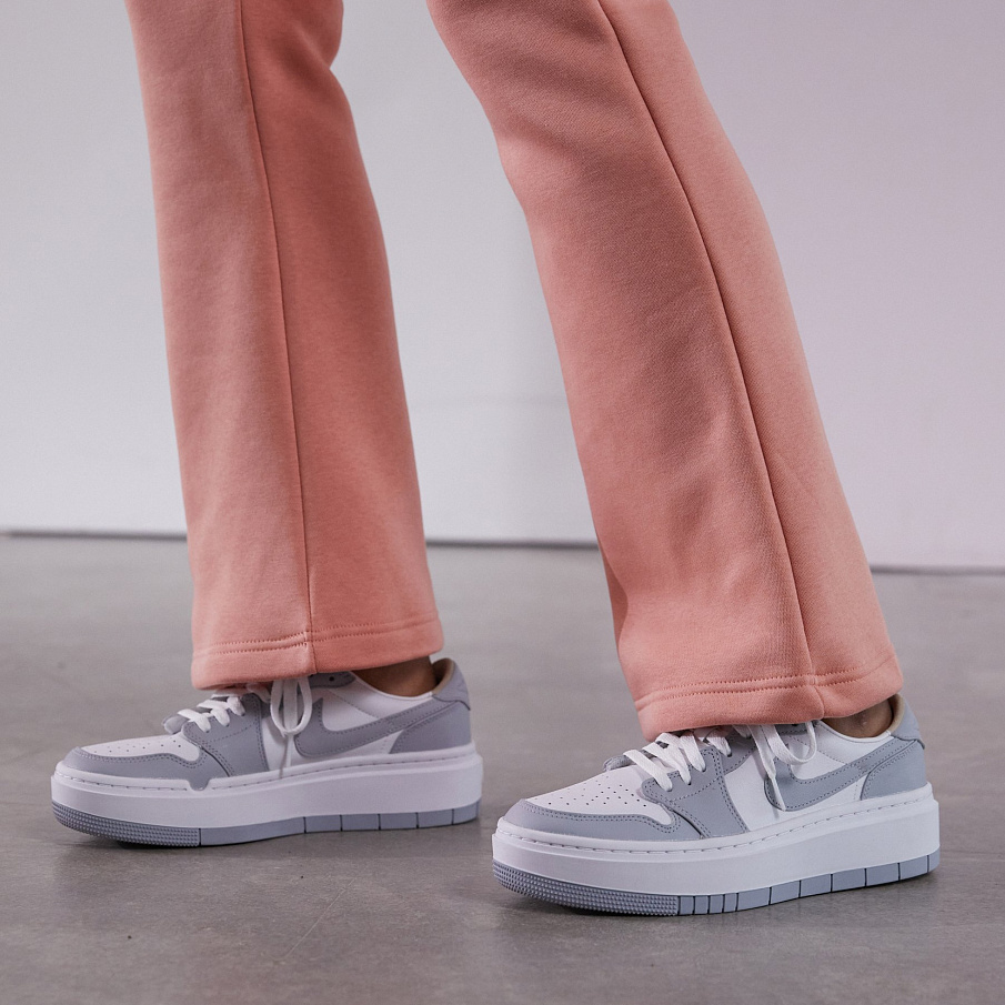 Фото № 4 с приближением к товару «‎Jordan Air 1 Elevate »