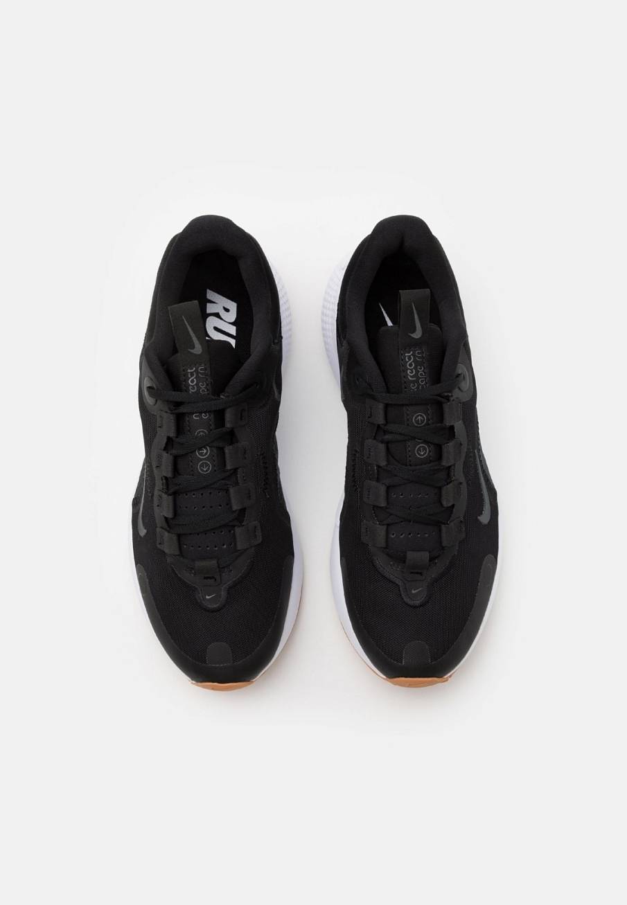 Фото № 3 с приближением к товару «‎Nike React Escape»